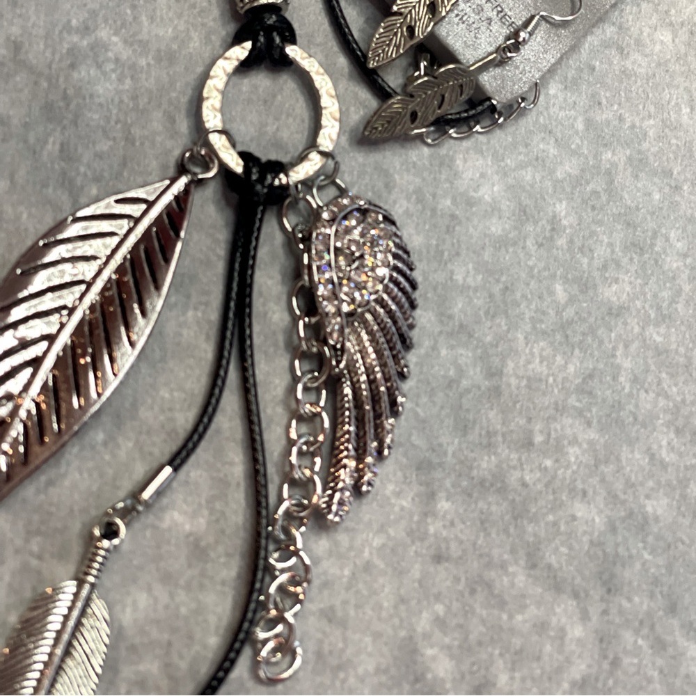Necklace and Earring set